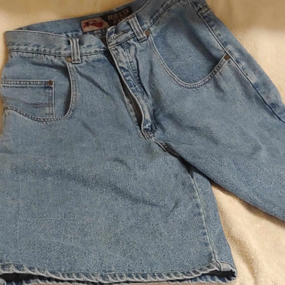 NWOT Results brand mens shorts mens sz.34